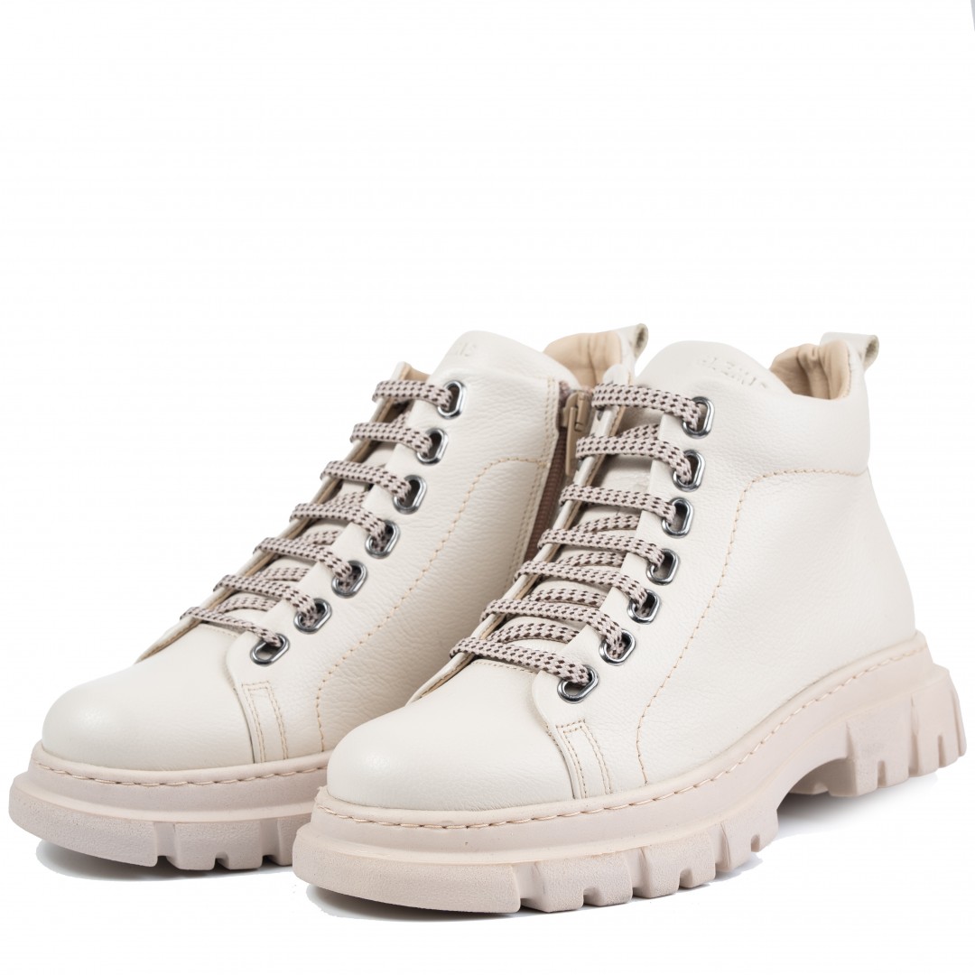 Ghete dama calapod lat, Glemis, piele naturala - Cod: Lejero, Culoare: Bej Bizon, Marime: 38 (24.8 cm) Ghete dama calapod lat, Glemis, piele naturala - Cod: Lejero, Culoare: Bej Bizon, Marime: 38 (24.8 cm)