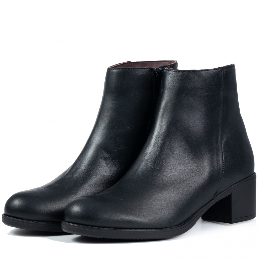 Ghete dama clasic, Glemis, piele naturala - Cod: PS-galaxy-10, Culoare: Negru Box, Marime: 38 (24.6 cm)